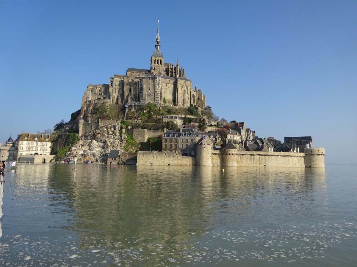 Le Relais De La Hardiesse 6Km Mont St Michel - Chambres Doubles - Suite Spa Privatif Courtils Exterior foto